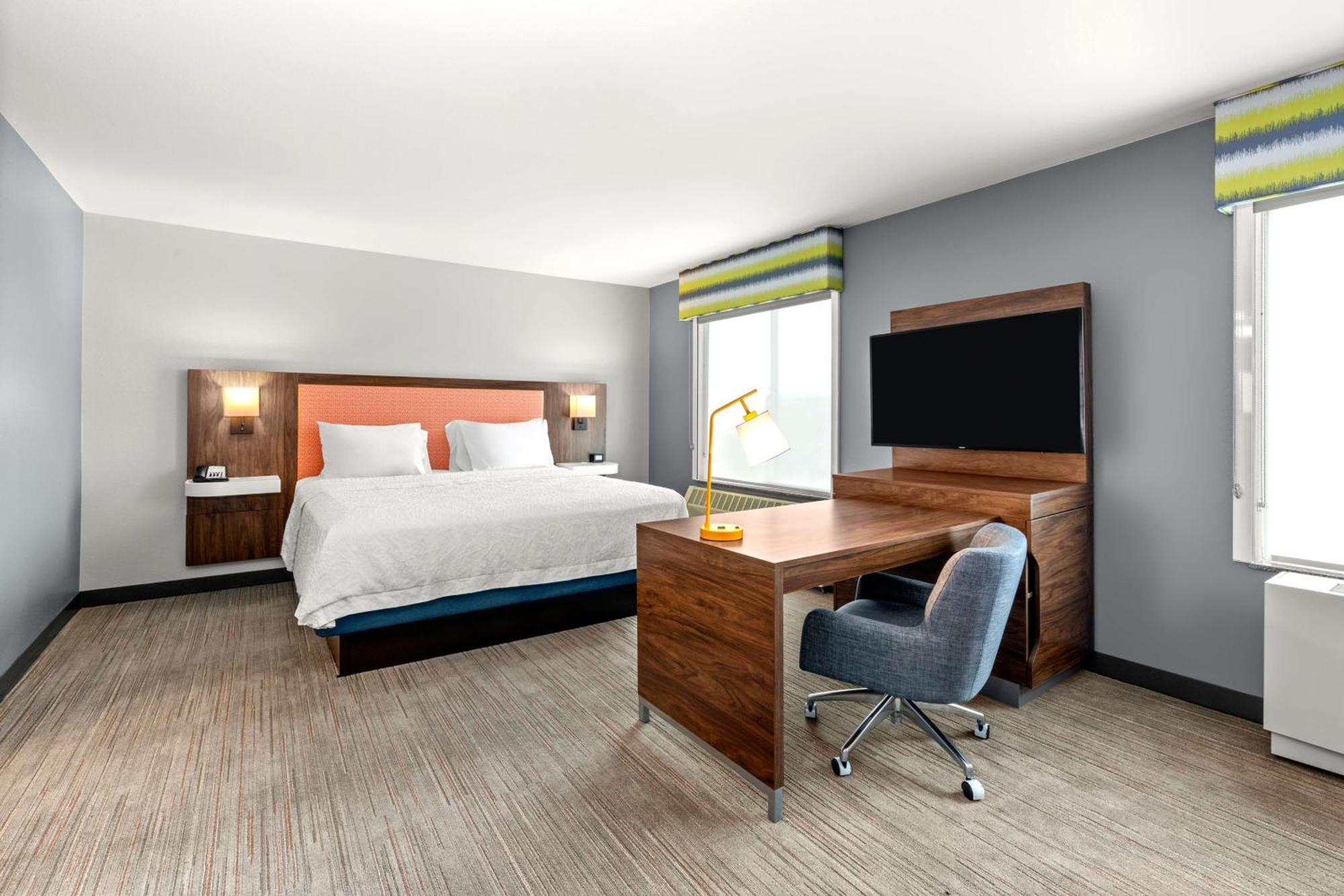 Hampton Inn & Suites Fairbanks Ngoại thất bức ảnh