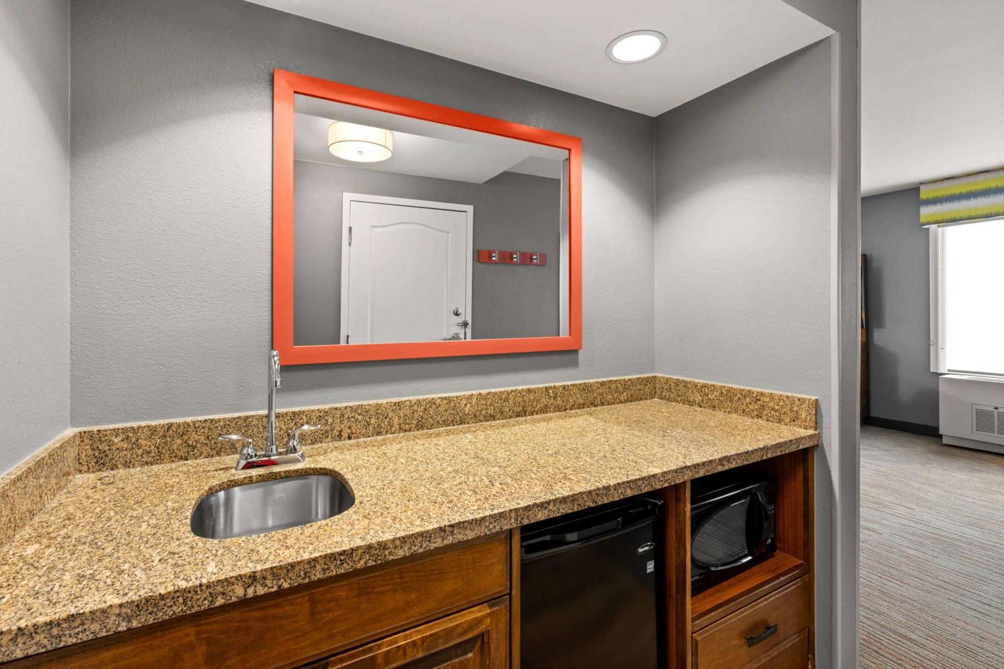 Hampton Inn & Suites Fairbanks Ngoại thất bức ảnh