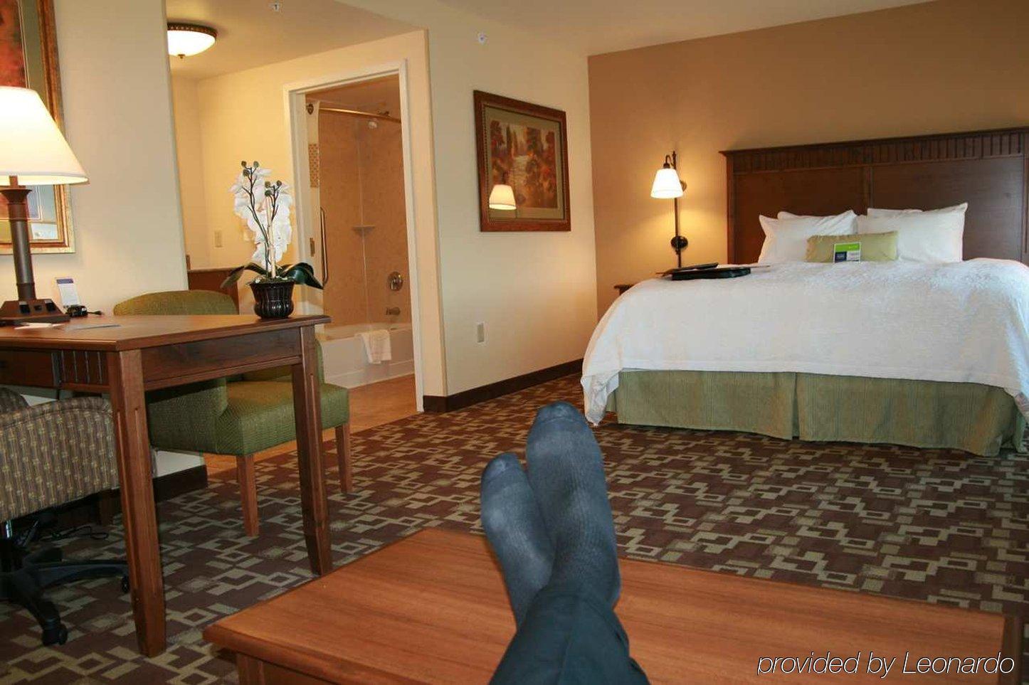 Hampton Inn & Suites Fairbanks Phòng bức ảnh