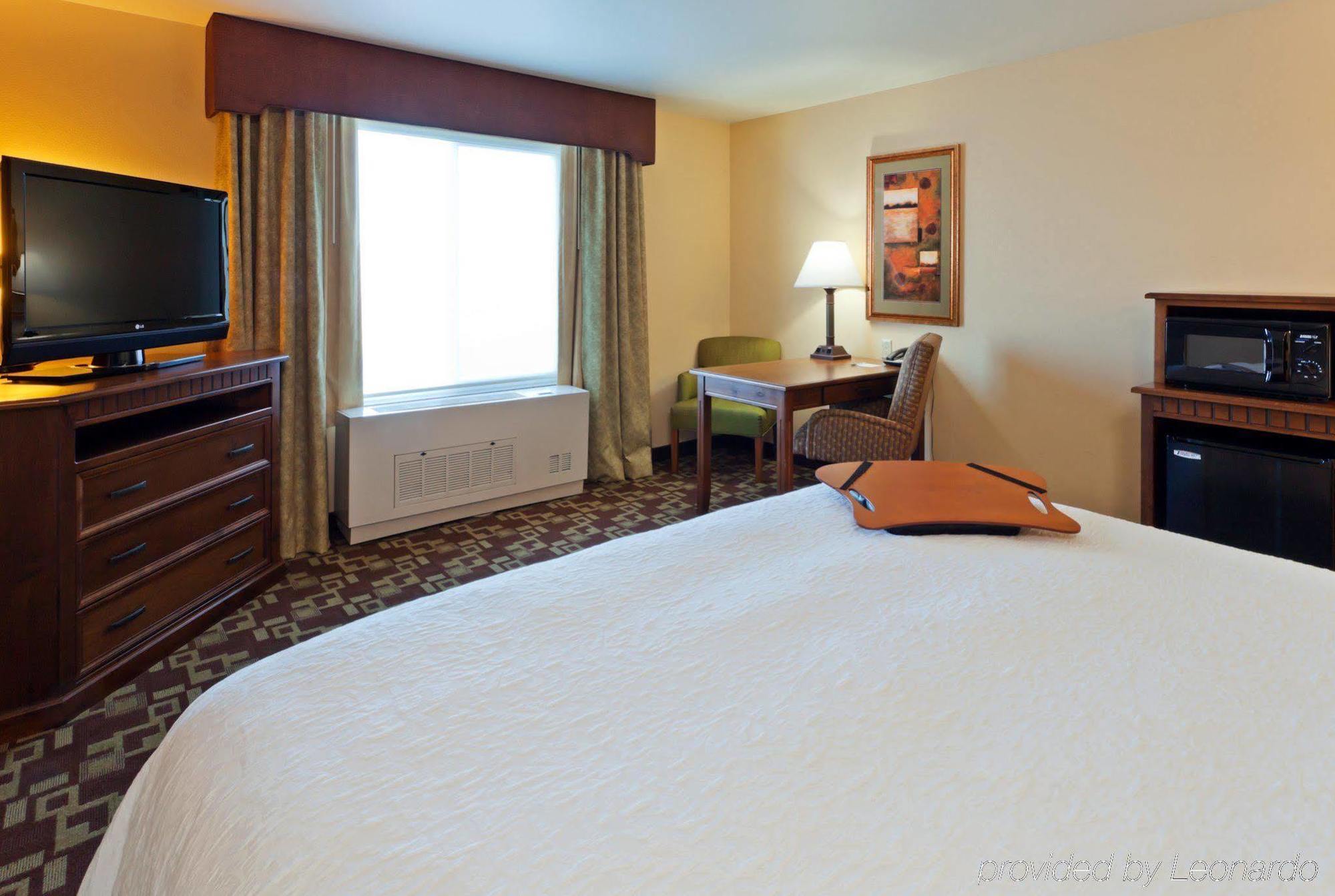 Hampton Inn & Suites Fairbanks Phòng bức ảnh